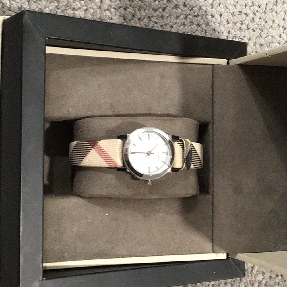 BURBERRY Ladies Watch